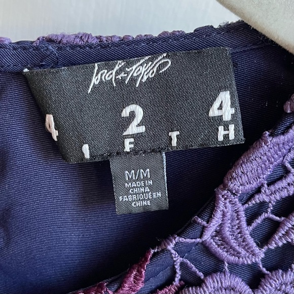 Lord & Taylor 424 Fifth Chemical Lace Embroidered Floral Top - Picture 4 of 10